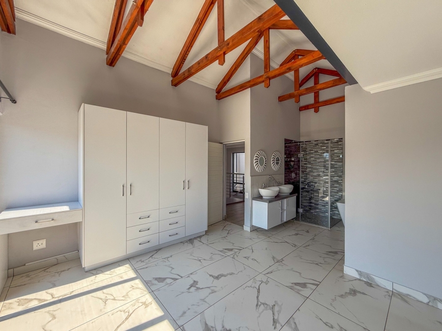 3 Bedroom Property for Sale in The Islands Estates North West
